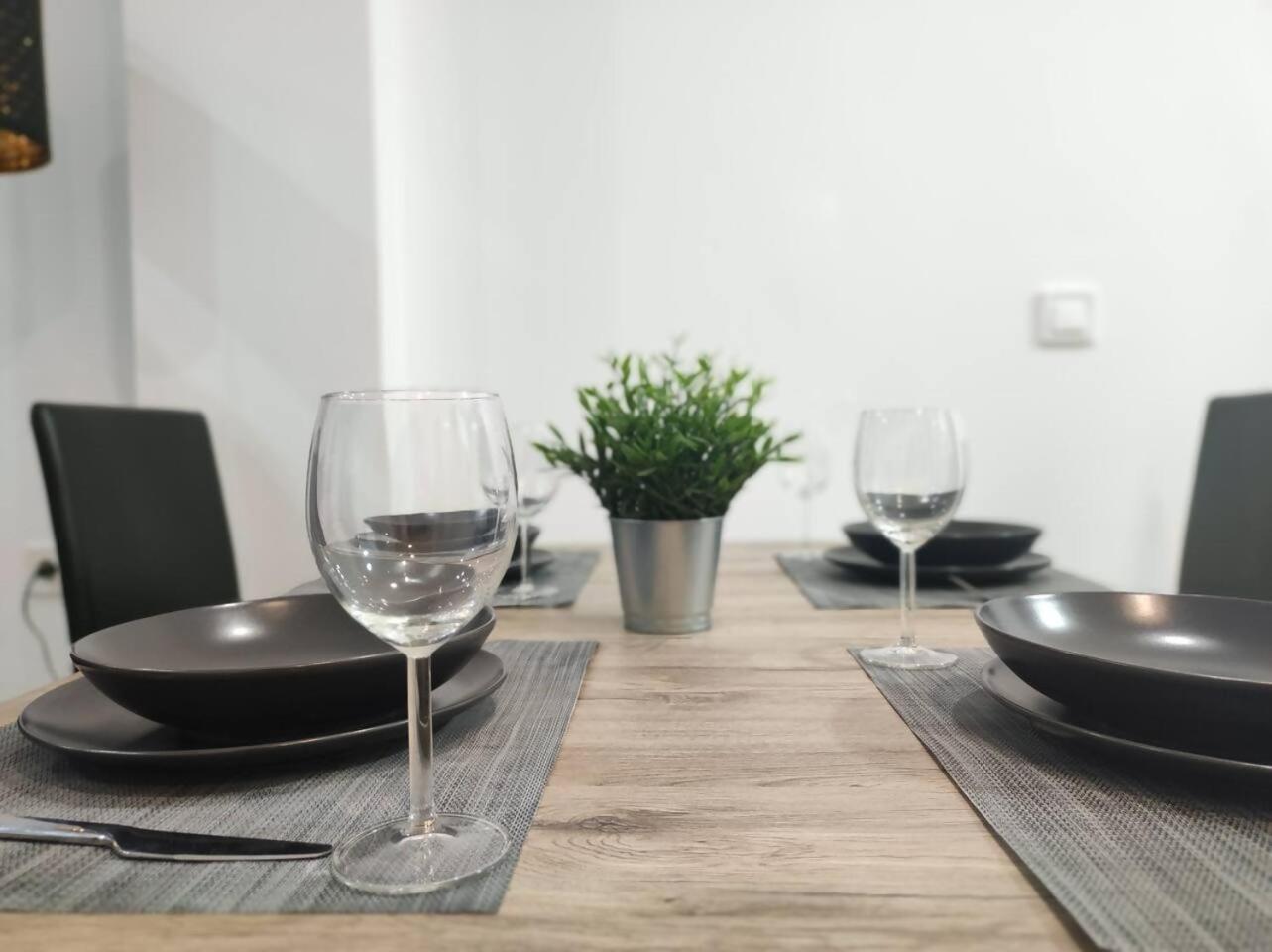 Ohana Home 1 Малага Экстерьер фото